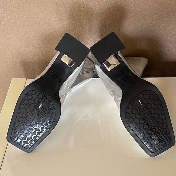 Silver Metallic bootie size 9 - Picture 3 of 6